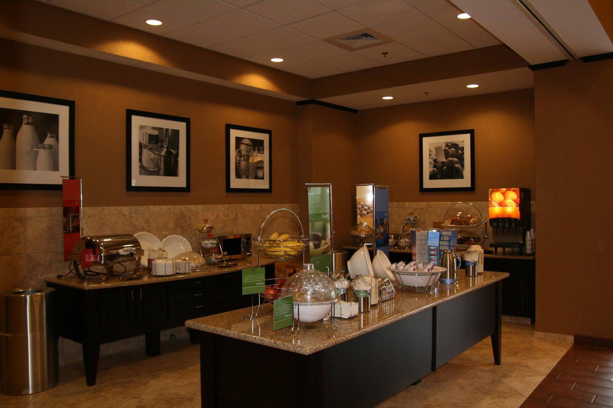 Hampton Inn & Suites Huntsville Hampton Cove Buitenkant foto