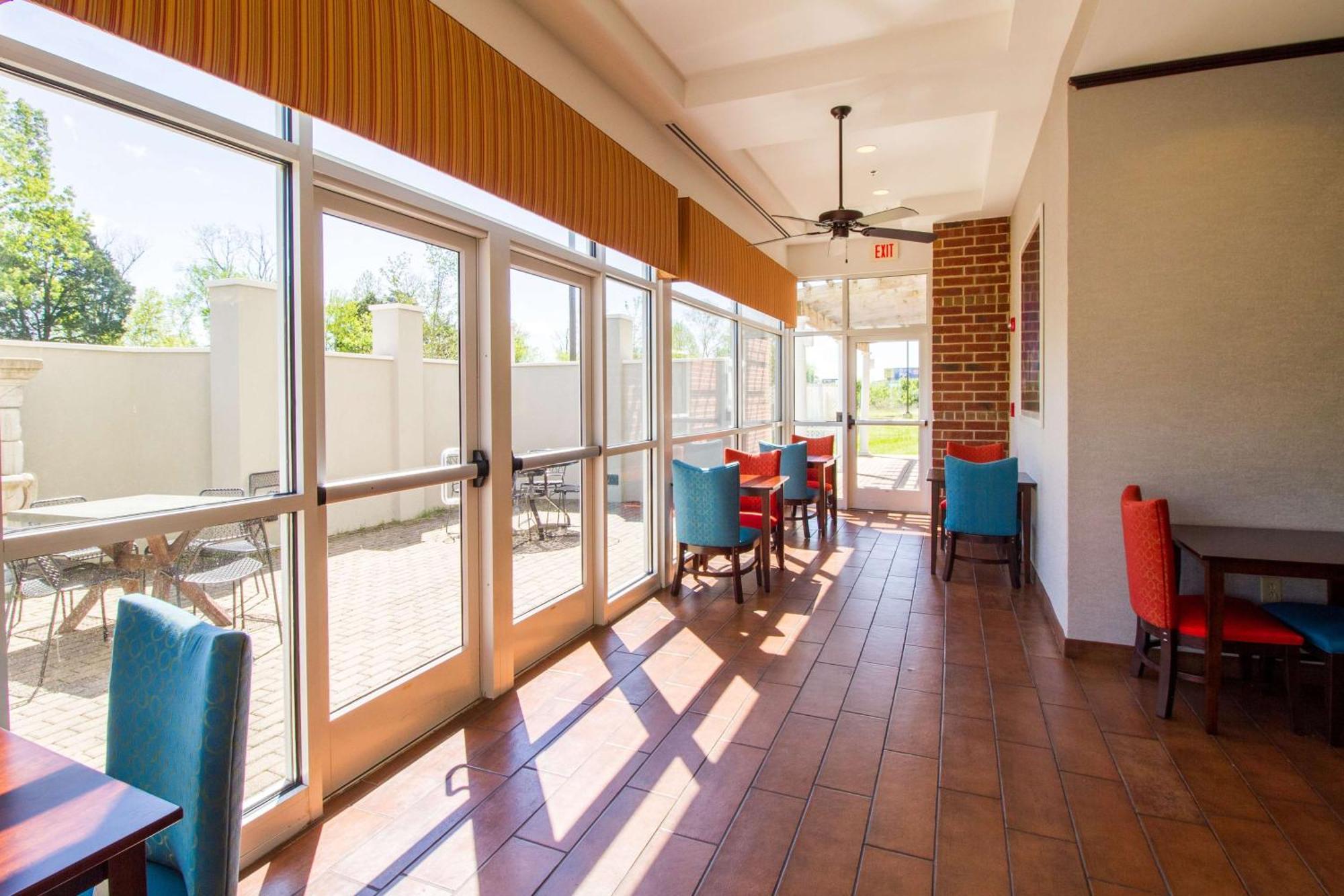 Hampton Inn & Suites Huntsville Hampton Cove Buitenkant foto